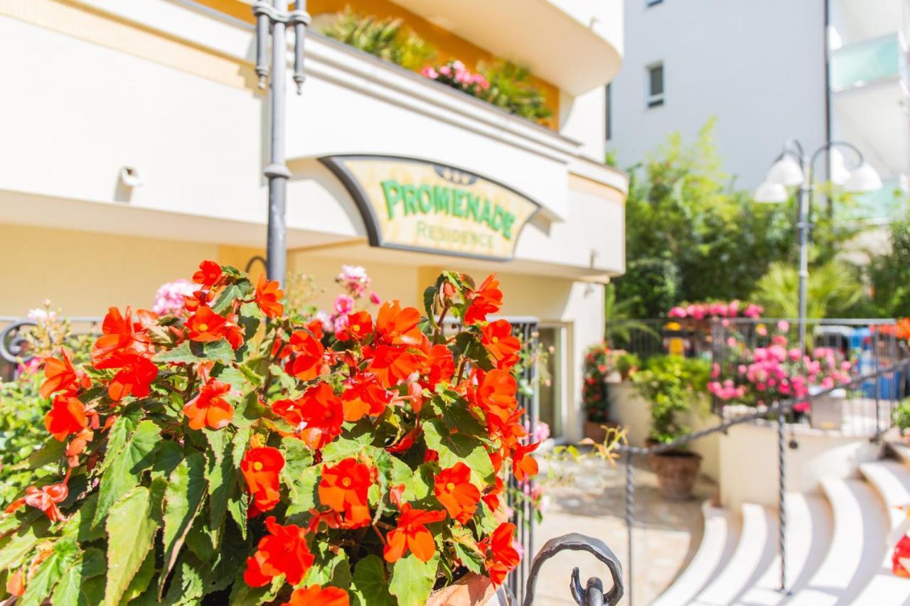 Residence Promenade Cattolica Esterno foto
